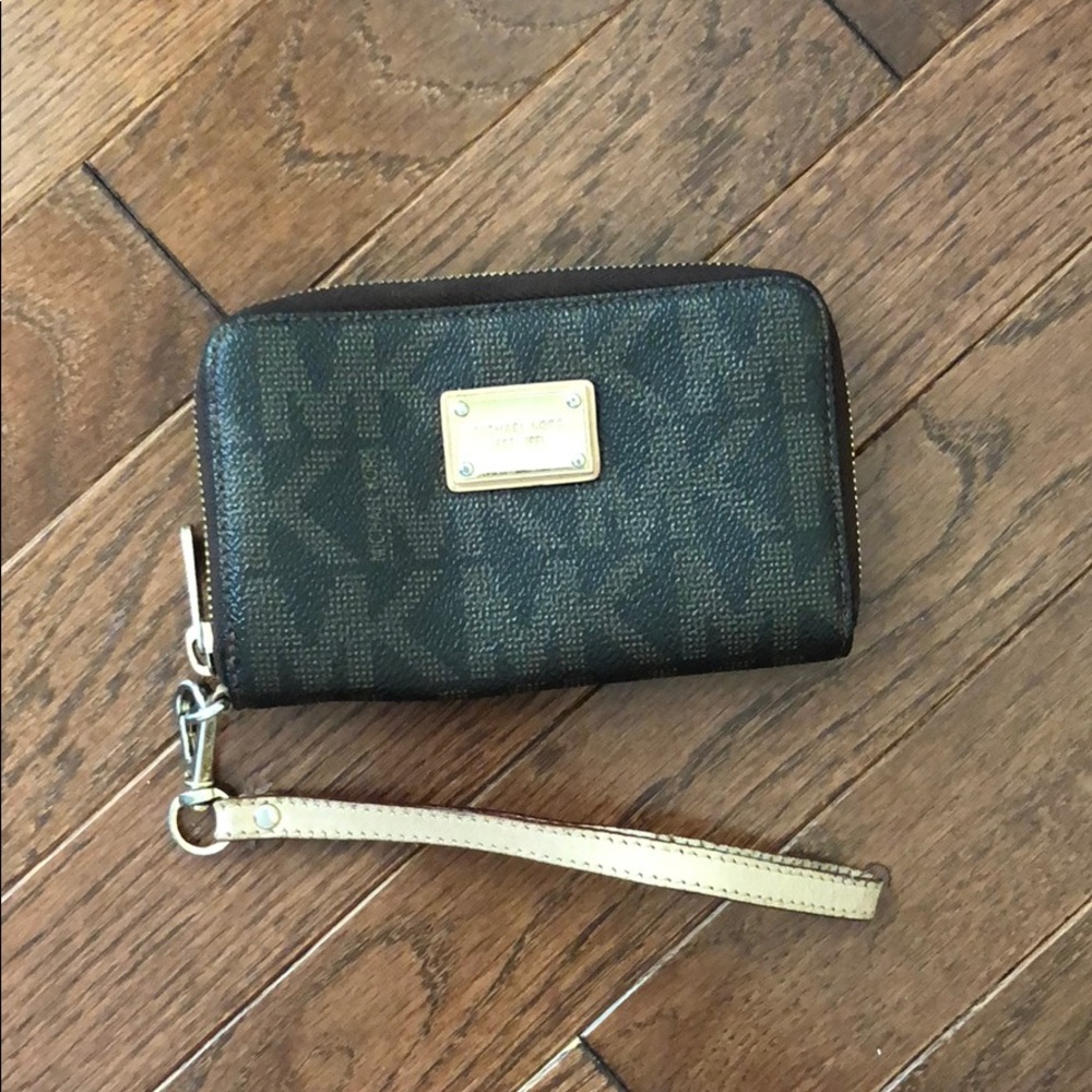 Michael Kors Wallet/Wristlet